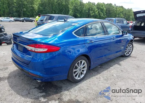 2017 Ford Fusion Energi Titanium from USA, damaged, VIN 3FA6P0SU0HR147152